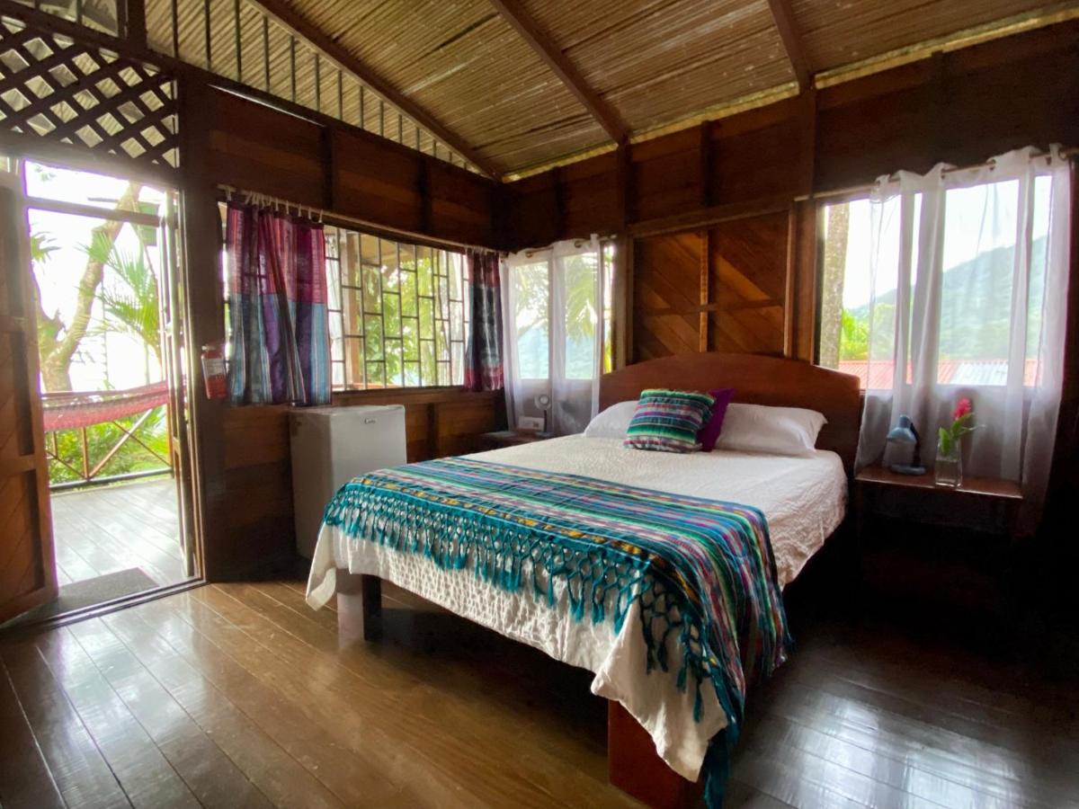 Pacific Edge Eco Lodge Dominical Buitenkant foto
