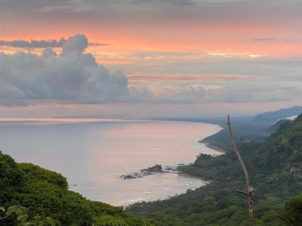 Pacific Edge Eco Lodge Dominical Buitenkant foto