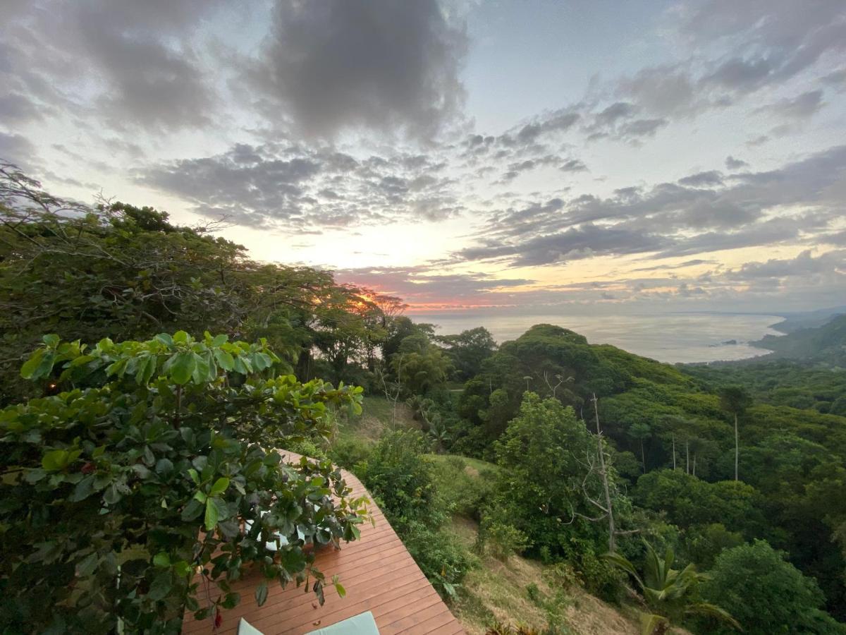 Pacific Edge Eco Lodge Dominical Buitenkant foto