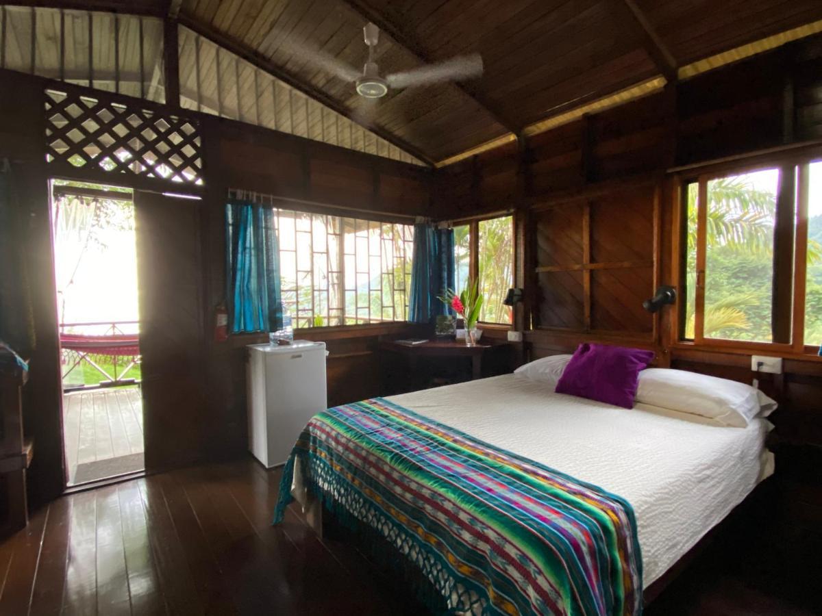 Pacific Edge Eco Lodge Dominical Buitenkant foto