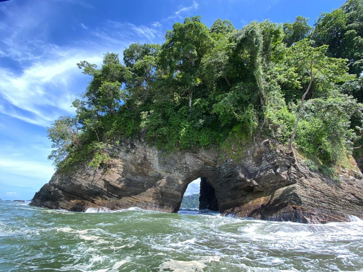 Pacific Edge Eco Lodge Dominical Buitenkant foto